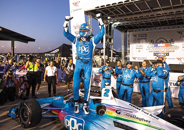 Newgarden menangkan balapan IndyCar di World Wide Technology Raceway